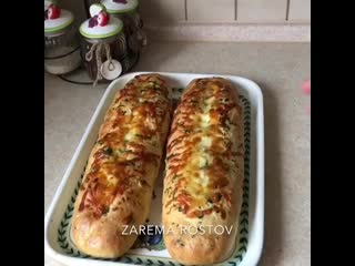 baguette with garlic and cheese