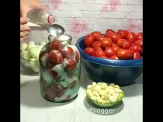 delicious cherry tomatoes